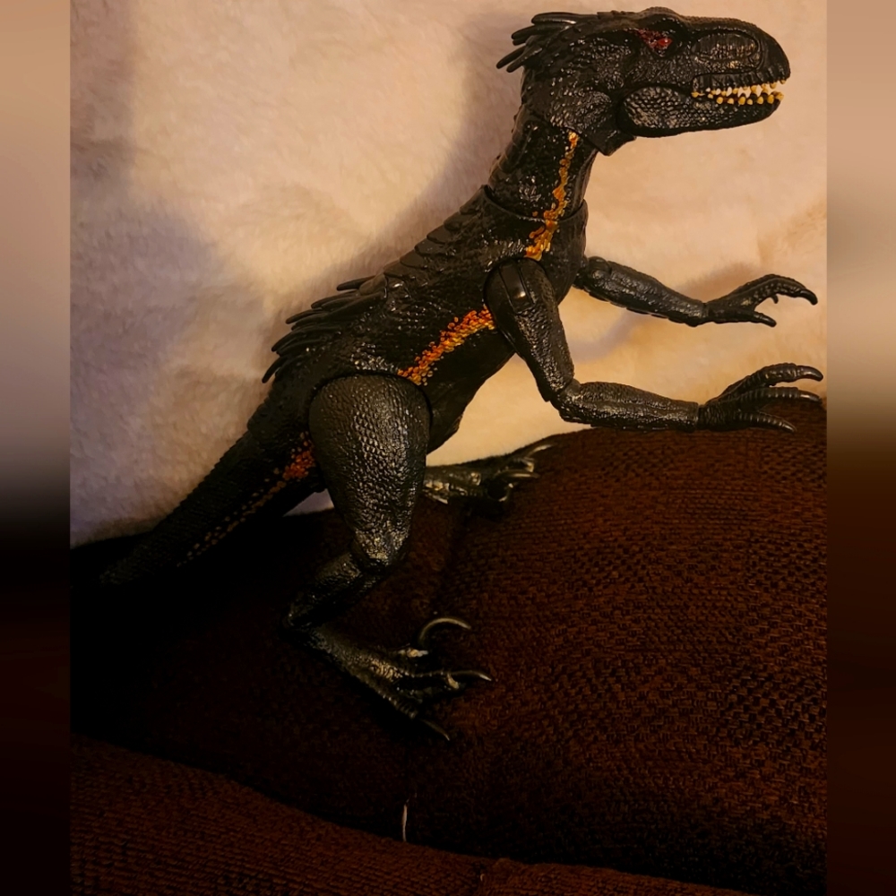 Jurassic World INDORAPTOR Mattel 16" Action Figure 2017